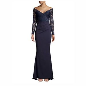 QUIZ
V-Neck Lace Fit-&-Flare Gown NWT